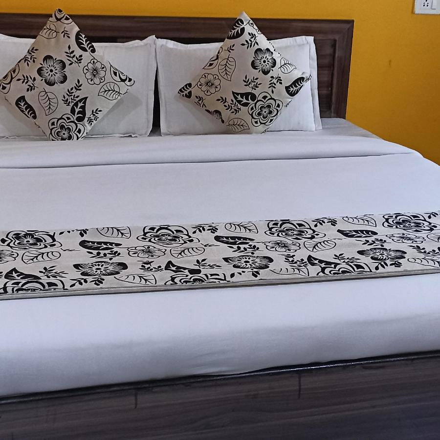 Hotel Suraj Rishīkesh Esterno foto